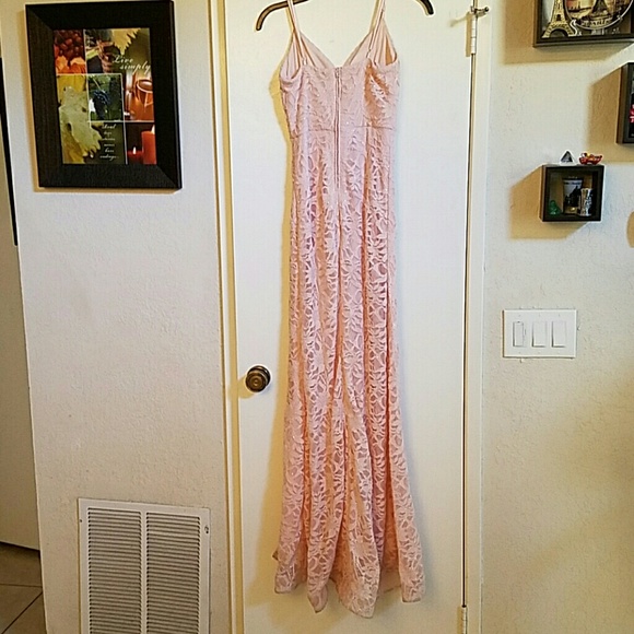 WINDSOR DRESS PROM - Picture 2 of 8